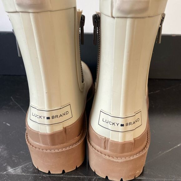 Lucky Brand Reinina Rainboot size 8M/39 - Picture 3 of 8
